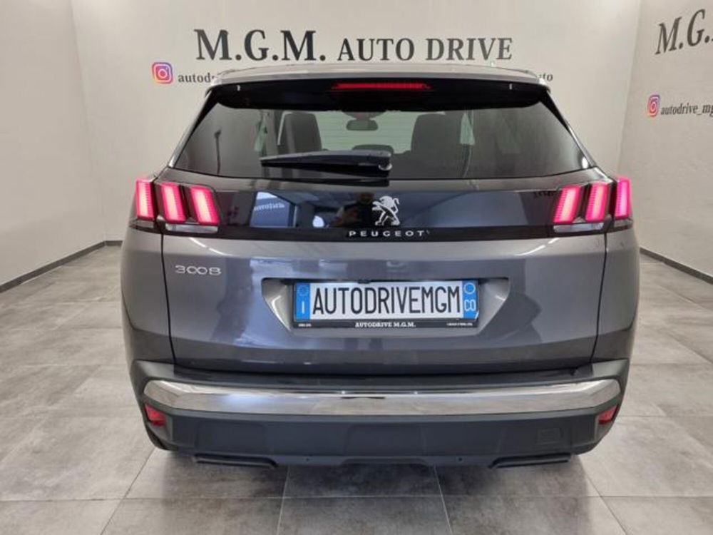 Peugeot 3008 usata a Como (3)