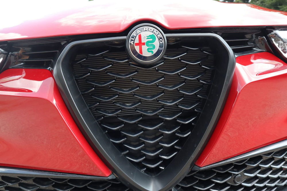 Alfa Romeo Tonale nuova a Salerno (12)