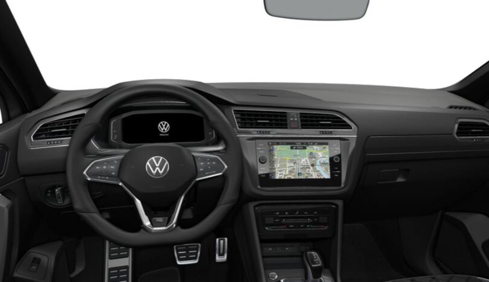 Volkswagen Tiguan nuova a Lecco (6)