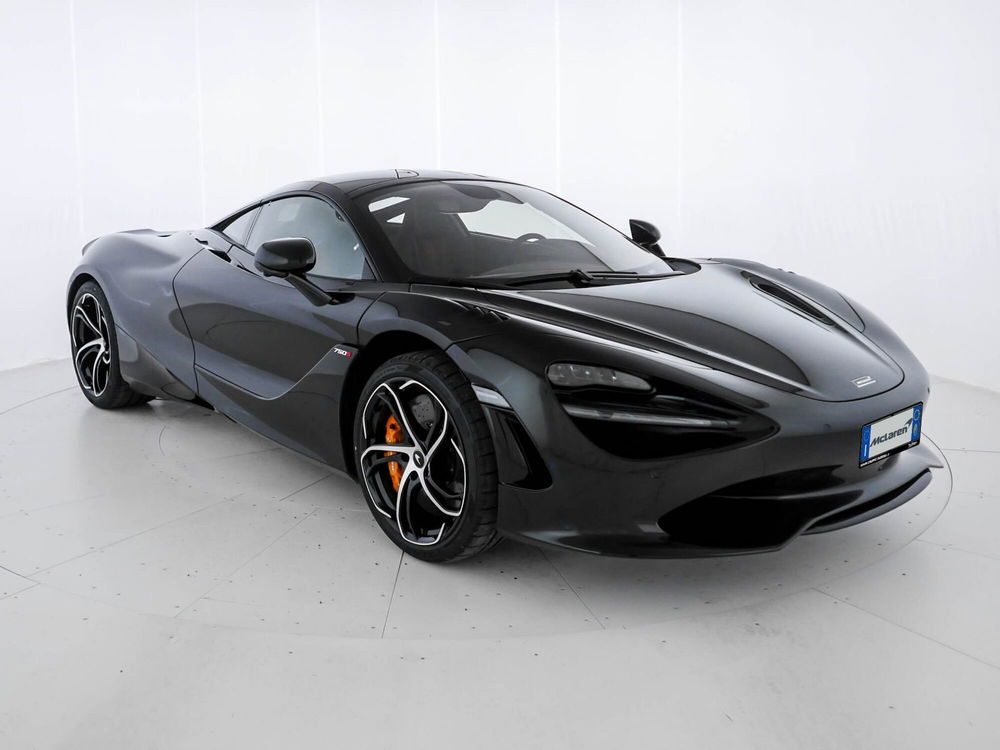 McLaren 750S Coupé nuova a Milano