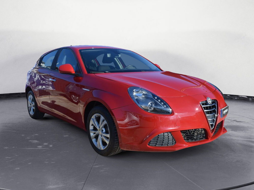 Alfa Romeo Giulietta usata a Catania (3)