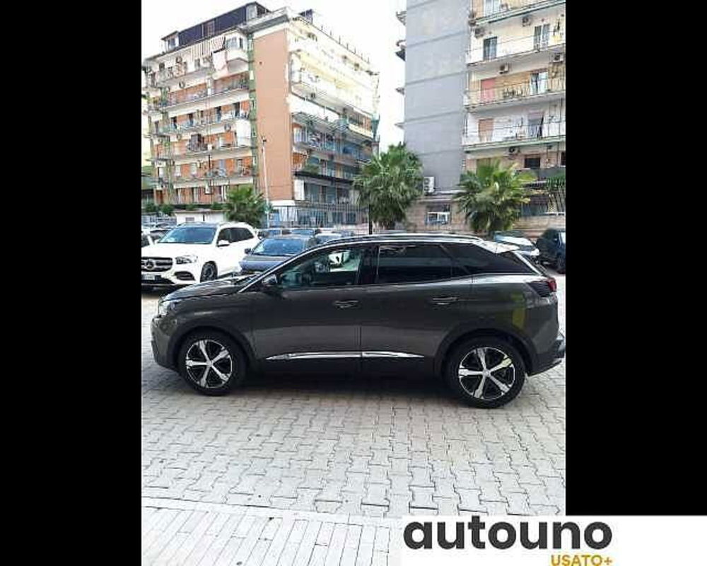 Peugeot 3008 usata a Napoli (8)