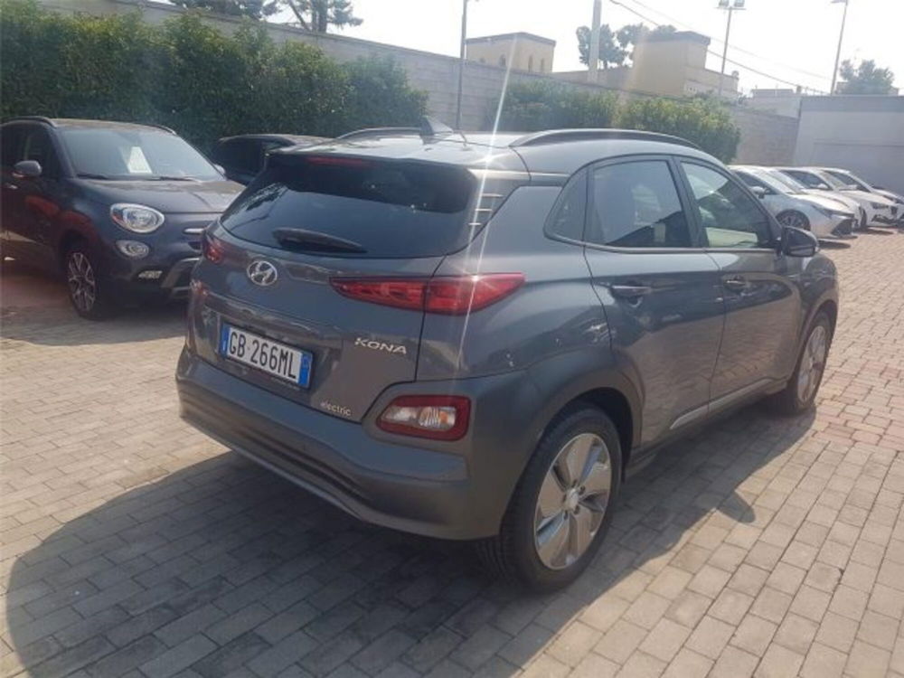 Hyundai Kona usata a Bari (4)