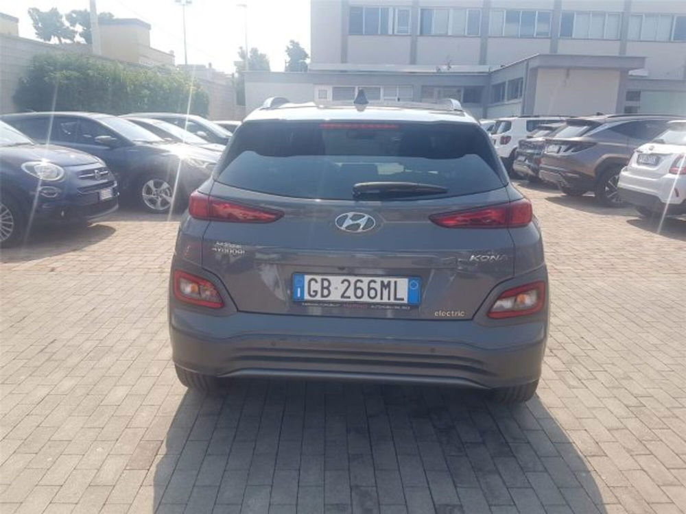 Hyundai Kona usata a Bari (7)