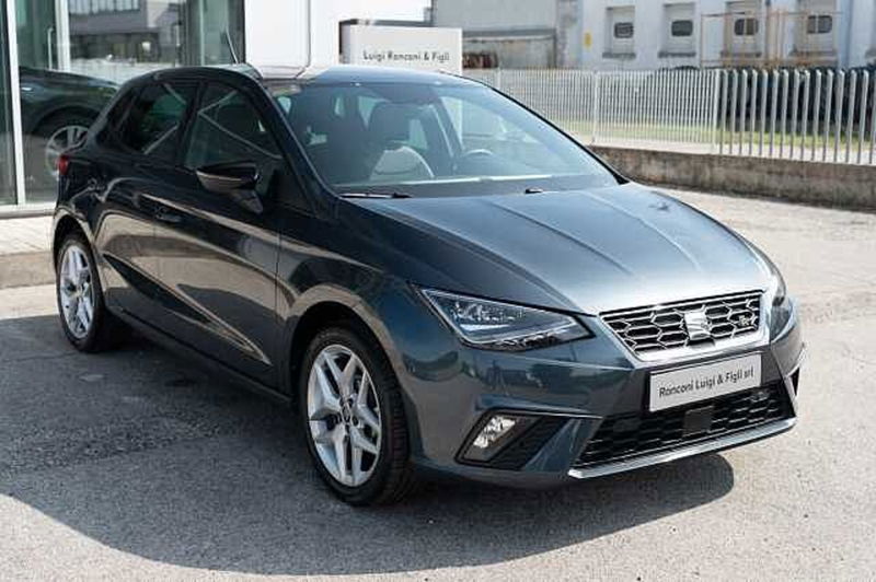 SEAT Ibiza 1.0 TGI 5 porte FR  del 2021 usata a Rovigo