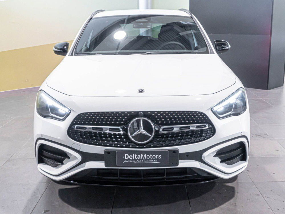 Mercedes-Benz GLA SUV nuova a Ancona (2)