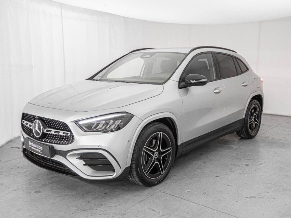 Mercedes-Benz GLA SUV nuova a Macerata