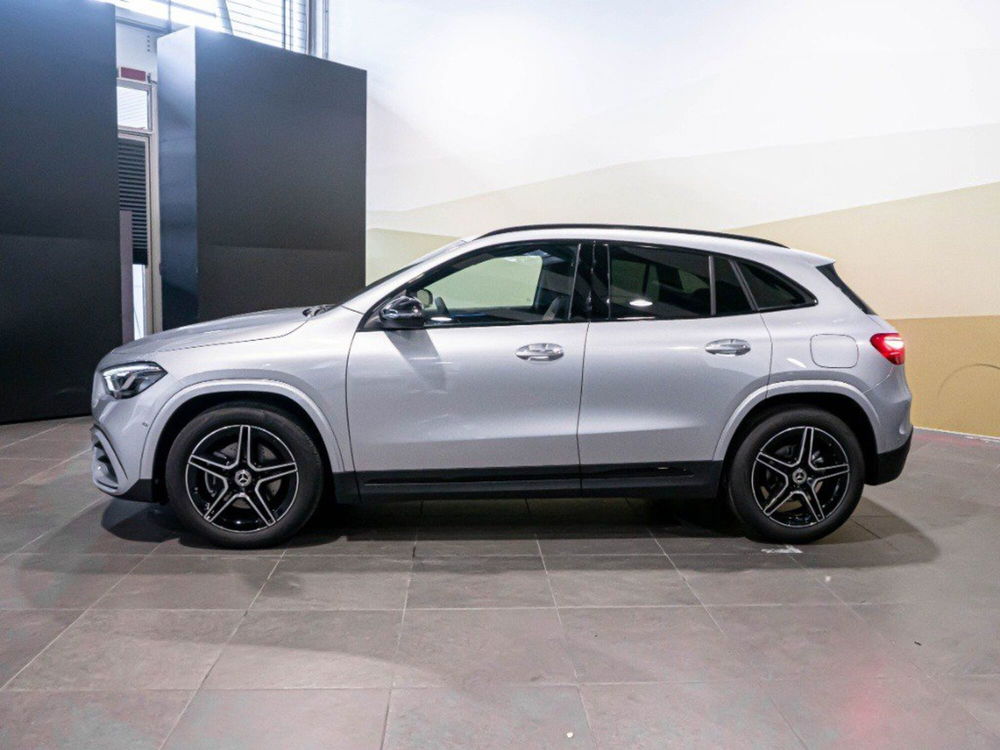 Mercedes-Benz GLA SUV nuova a Ancona (5)