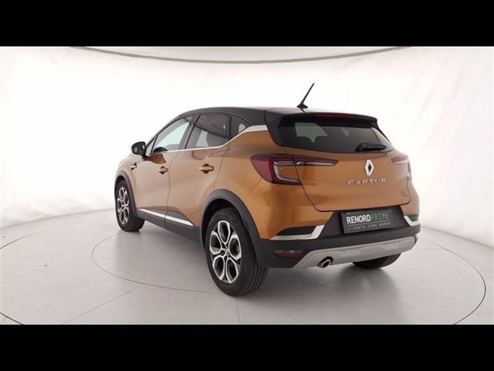 Renault Captur usata a Milano (6)