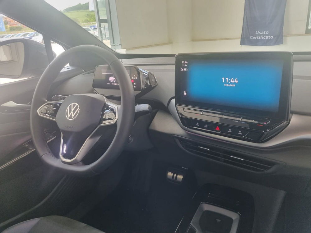 Volkswagen ID.5 nuova a Potenza (11)