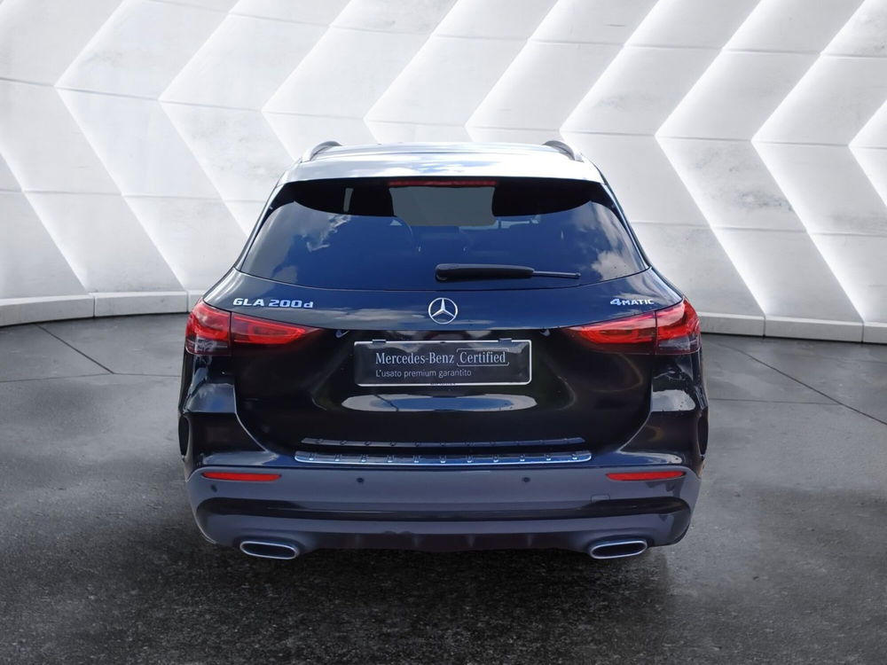 Mercedes-Benz GLA SUV usata a Genova (3)