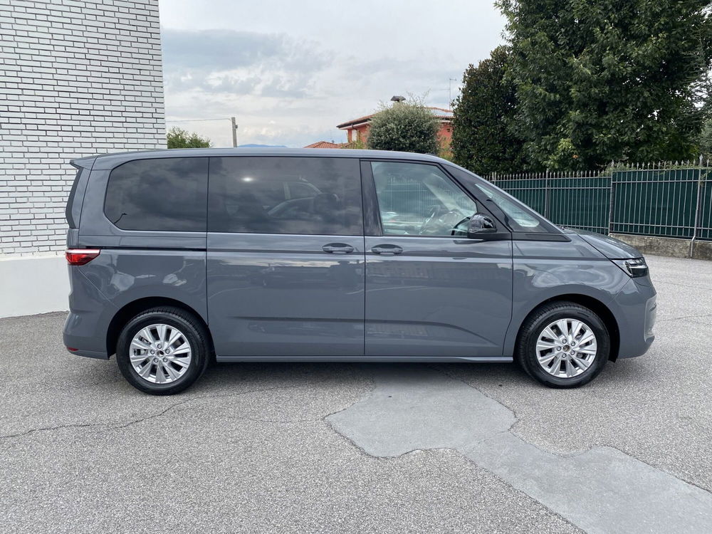 Volkswagen Multivan nuova a Brescia (2)