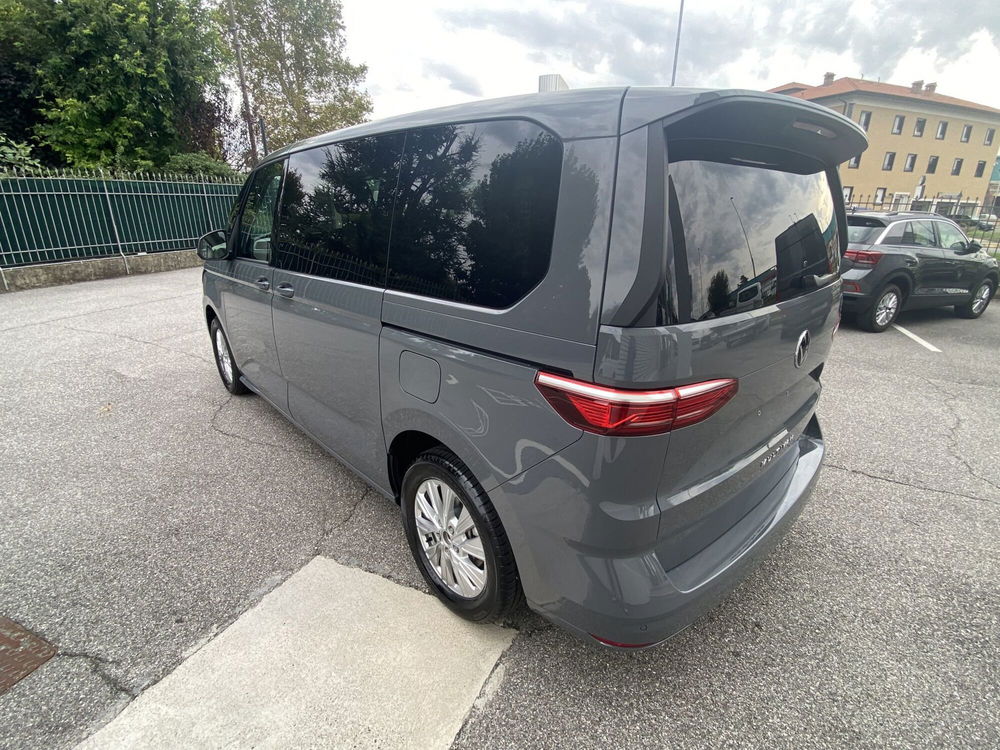 Volkswagen Multivan nuova a Brescia (5)