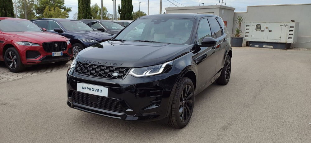 Land Rover Discovery Sport nuova a Palermo