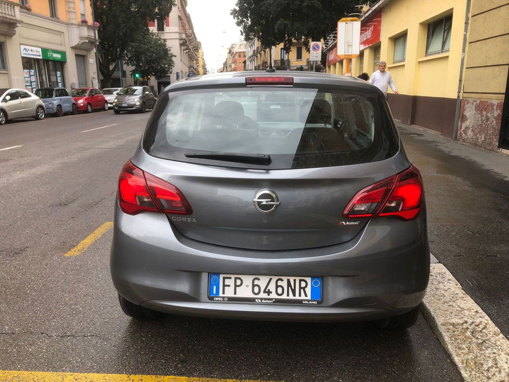 Opel Corsa usata a Milano (3)