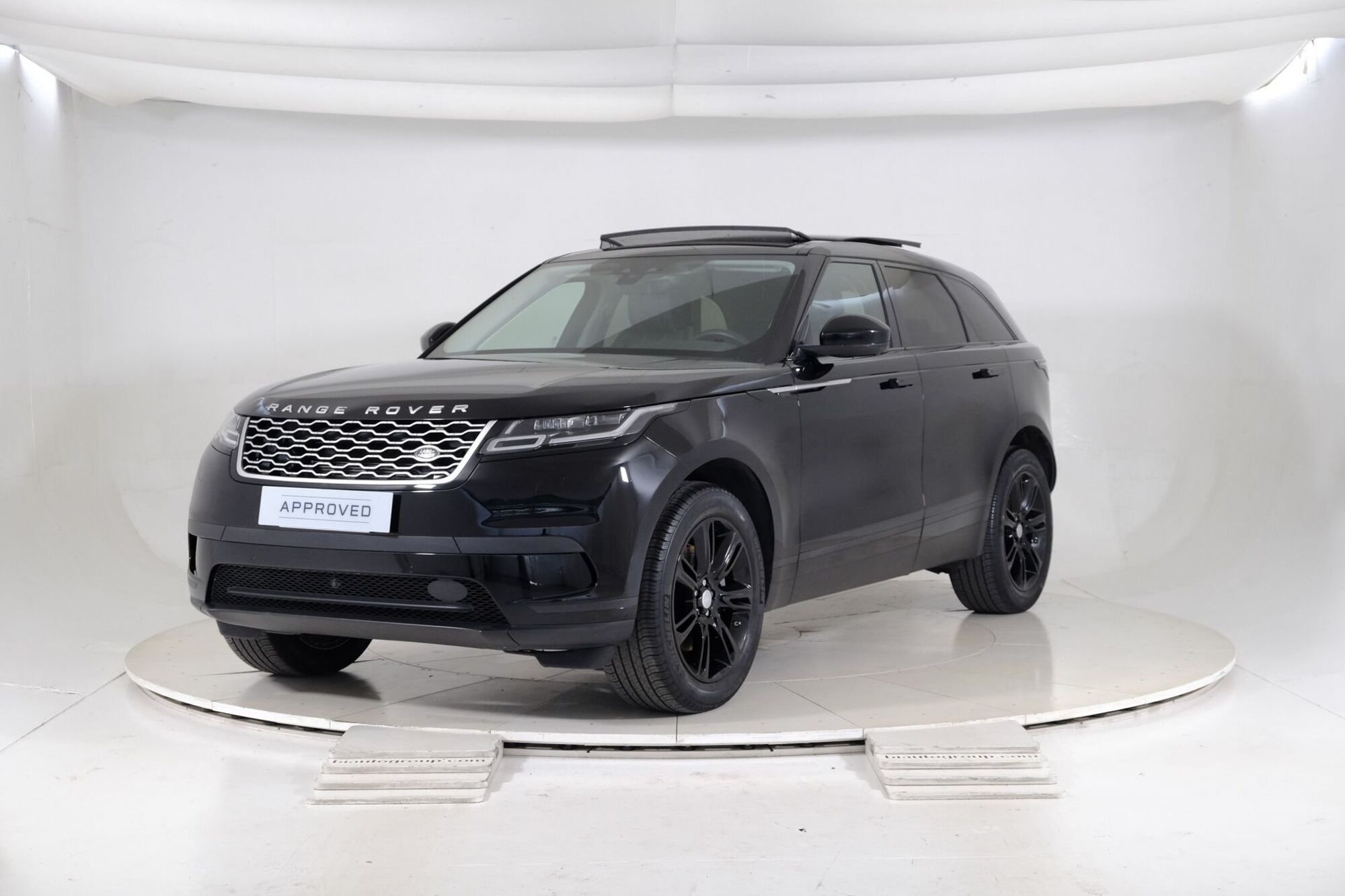 Land Rover Range Rover Velar 2.0D I4 240 CV  del 2020 usata a Torino