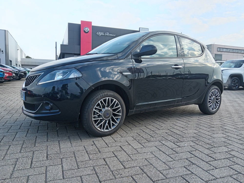 Lancia Ypsilon usata a Alessandria