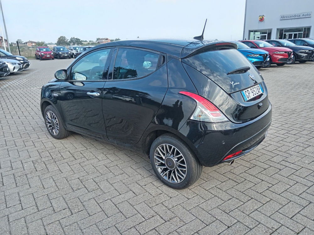 Lancia Ypsilon usata a Alessandria (6)