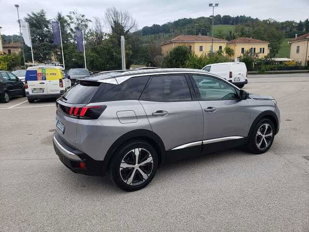 Peugeot 3008 usata a Pesaro-Urbino (4)