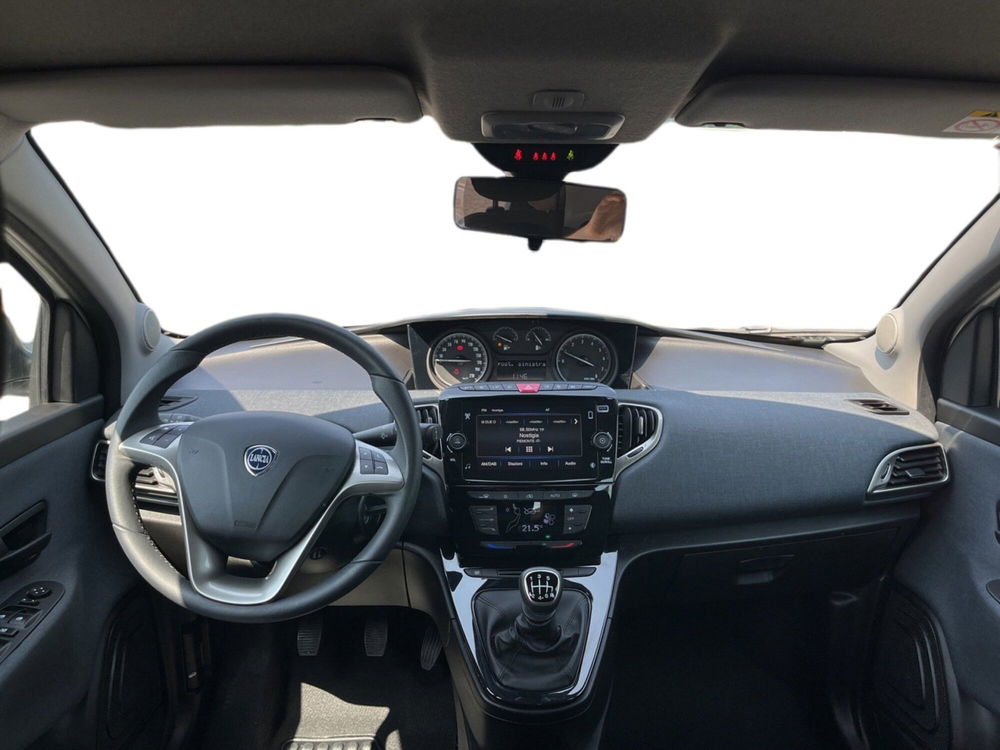 Lancia Ypsilon usata a Torino (11)