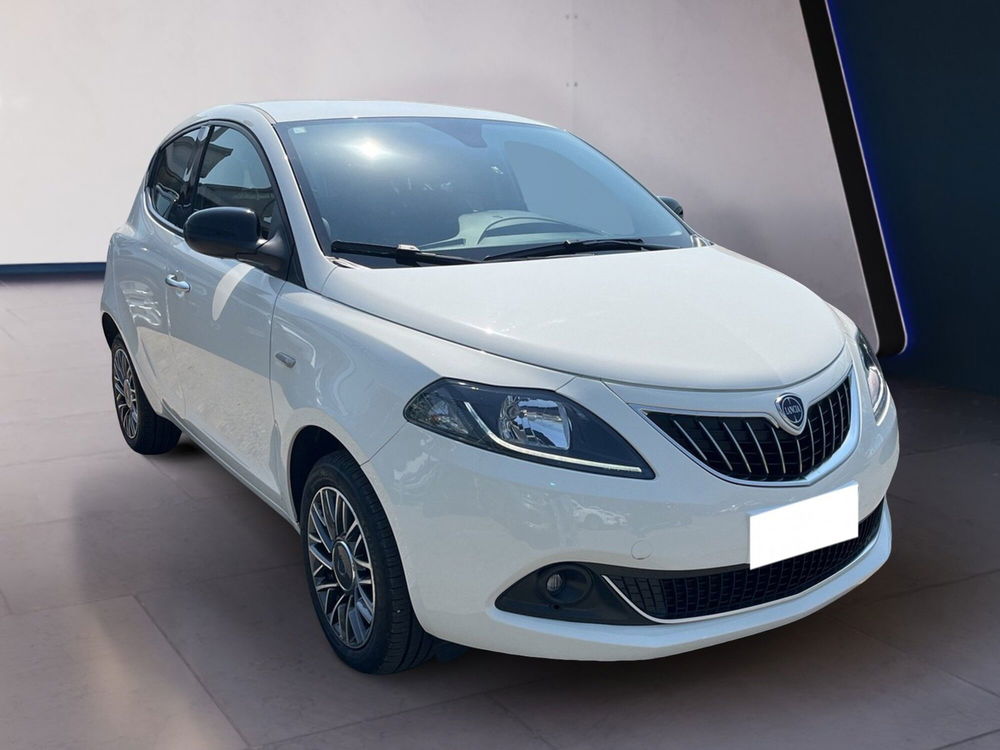 Lancia Ypsilon usata a Torino (3)