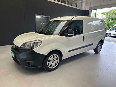 Fiat Dobl&ograve; Furgone 1.6 MJT 105CV PL-TN Cargo Maxi Lamierato SX  del 2017 usata a Faenza