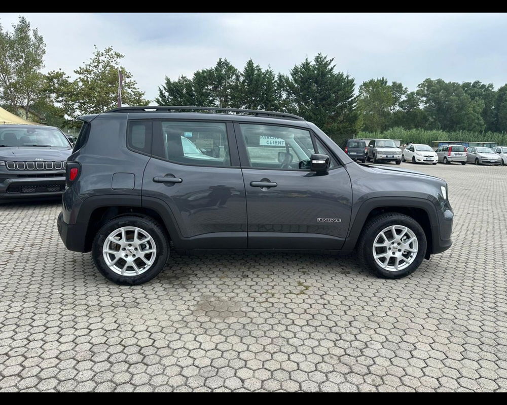 Jeep Renegade nuova a Lucca (8)