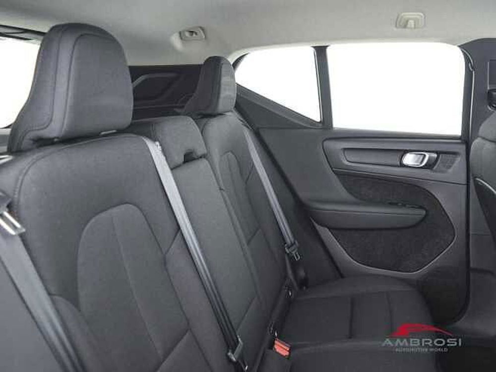 Volvo XC40 usata a Viterbo (11)