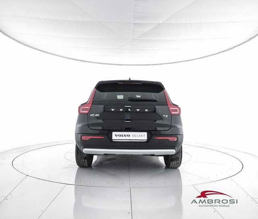 Volvo XC40 usata a Viterbo (6)