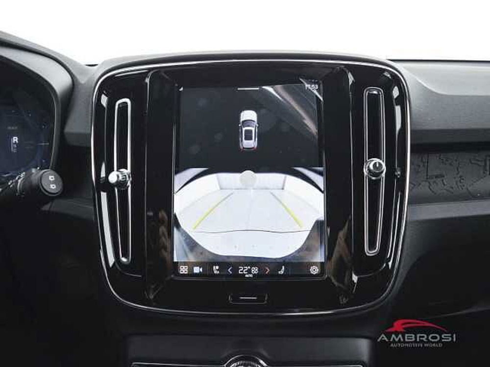 Volvo XC40 nuova a Viterbo (15)