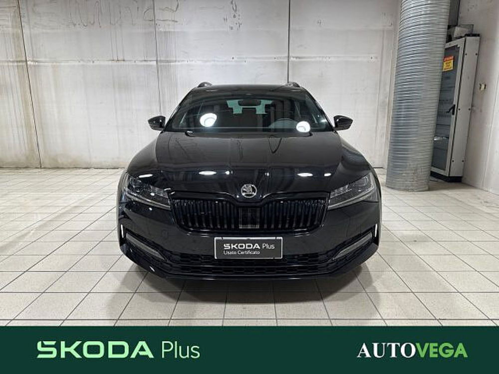 Skoda Superb nuova a Vicenza (2)