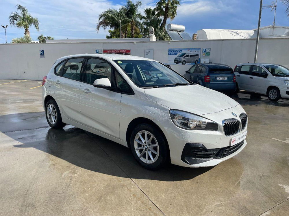 BMW Serie 2 Active Tourer usata a Lecce (8)