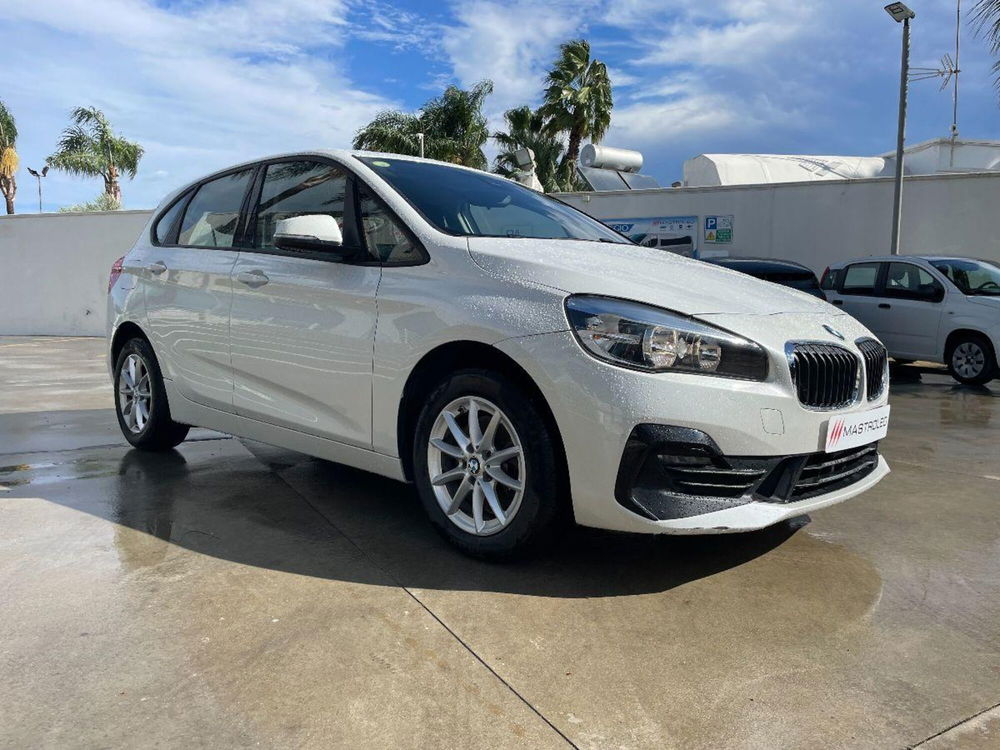 BMW Serie 2 Active Tourer usata a Lecce (9)