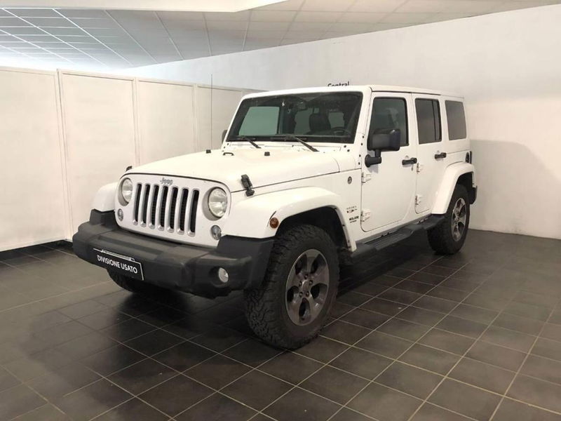 Jeep Wrangler Unlimited 2.8 CRD DPF Sahara Auto  del 2017 usata a Torino