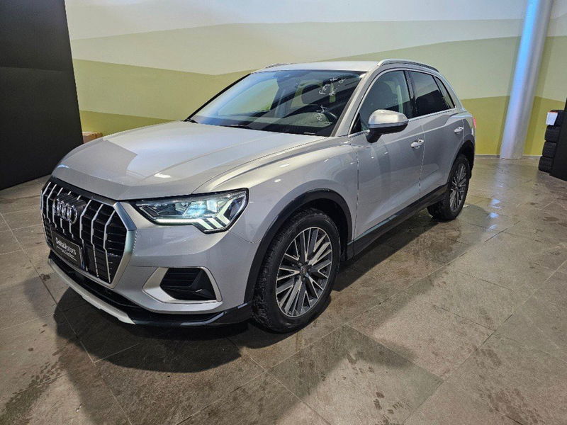 Audi Q3 35 2.0 tdi Business Advanced s-tronic del 2019 usata a Ancona