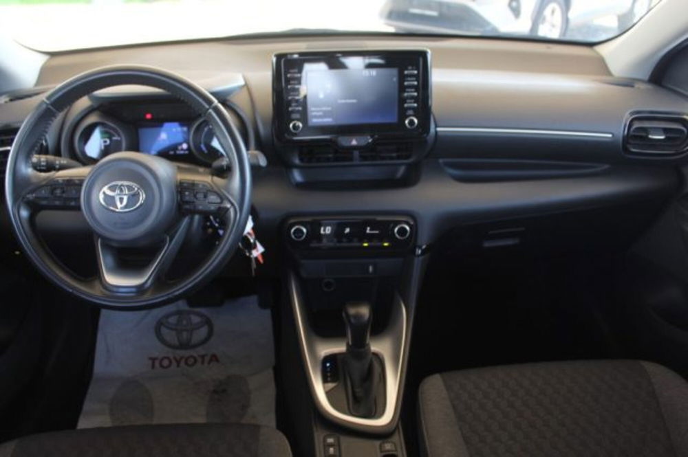 Toyota Yaris Cross usata a Roma (9)