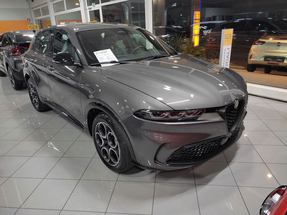 Alfa Romeo Tonale nuova a Prato (2)