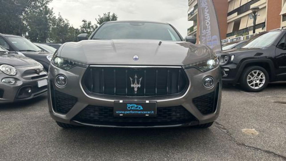 Maserati Levante usata a Roma (3)