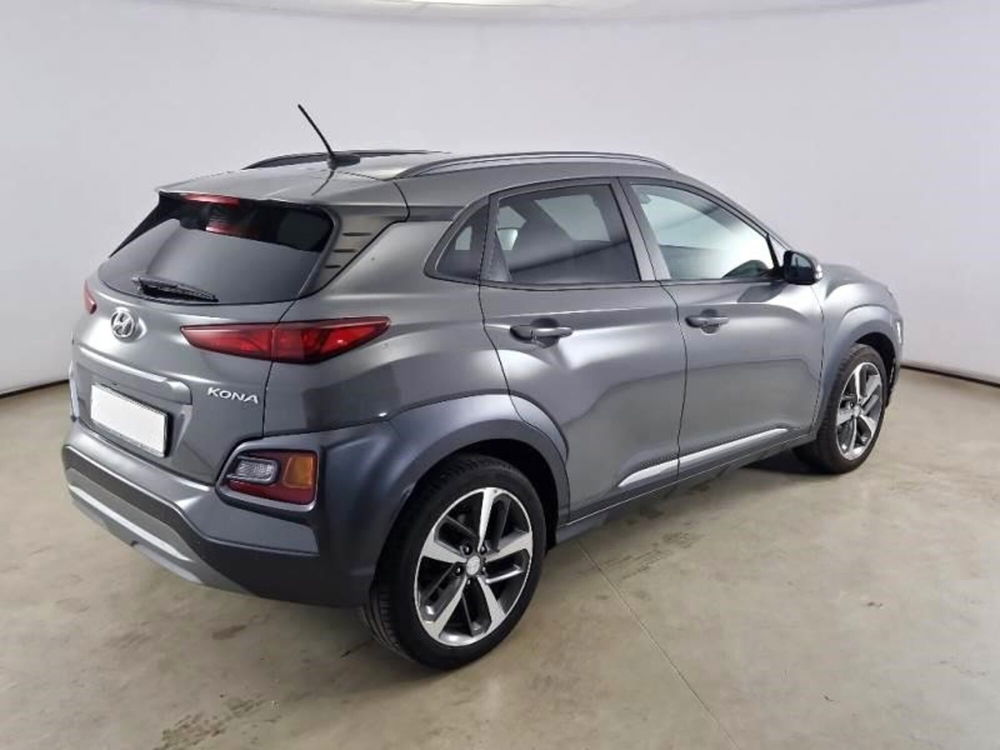 Hyundai Kona usata a Bari (2)