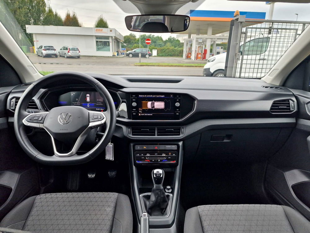 Volkswagen T-Cross usata a Varese (12)