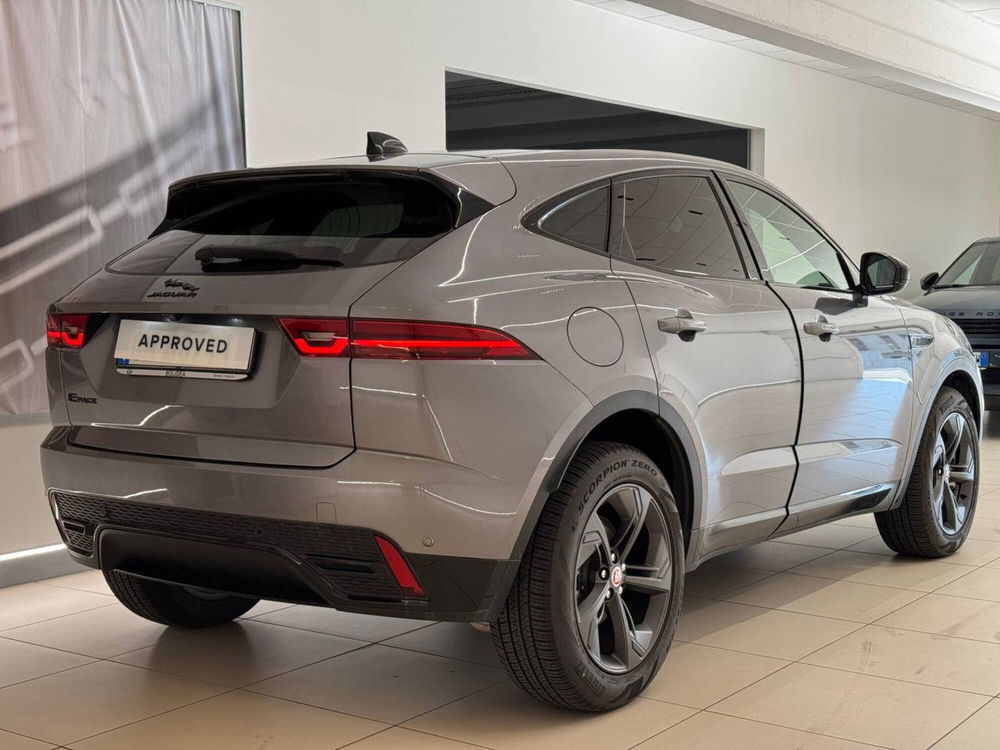 Jaguar E-Pace usata a Savona (2)