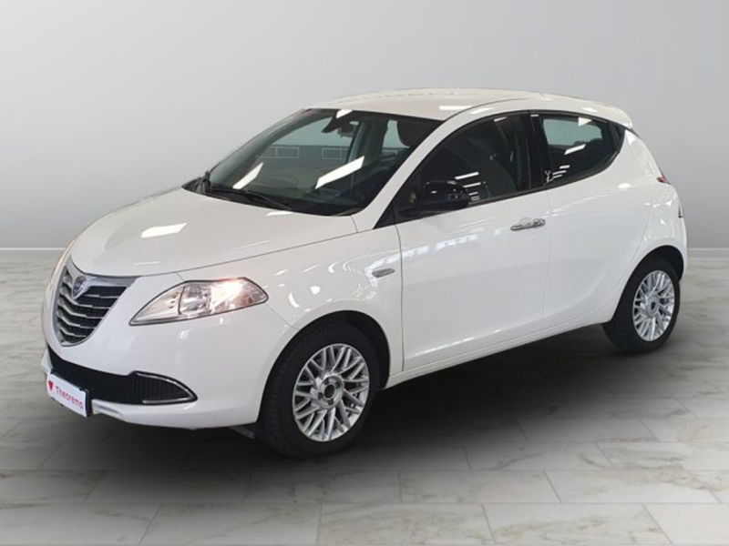 Lancia Ypsilon 1.2 69 CV 5 porte Gold  del 2015 usata a Torino