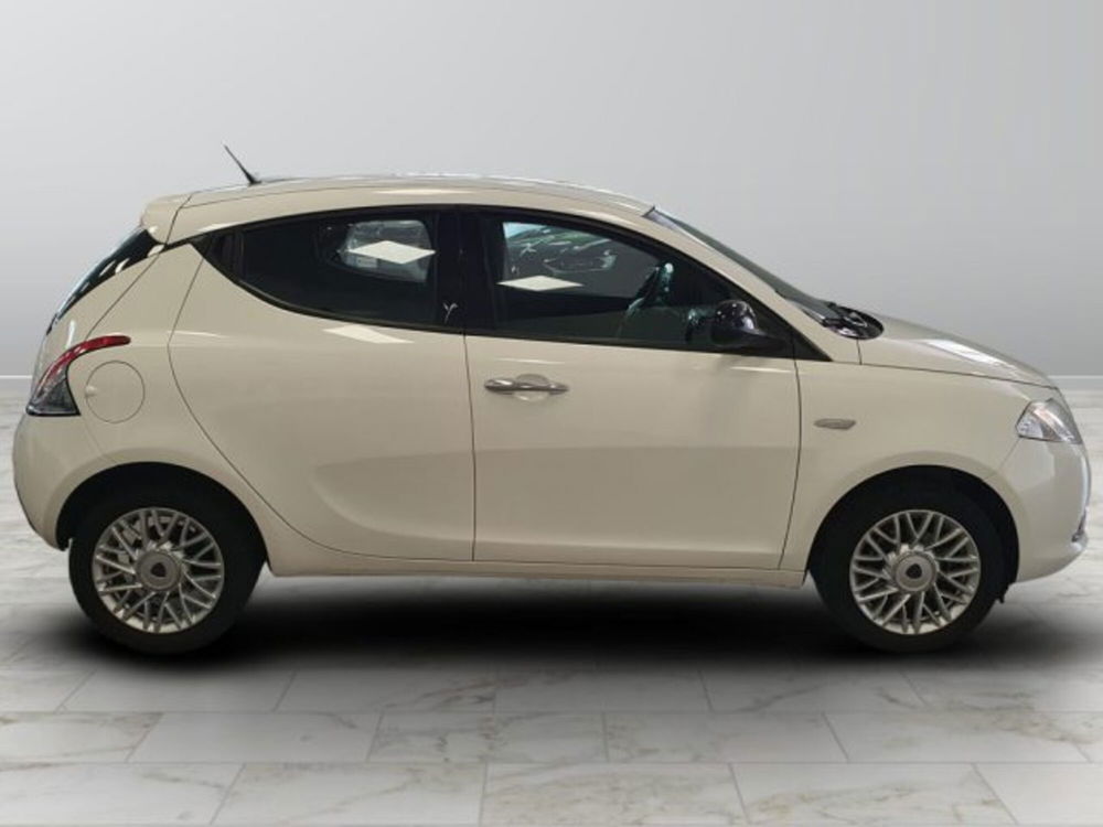 Lancia Ypsilon usata a Torino (5)