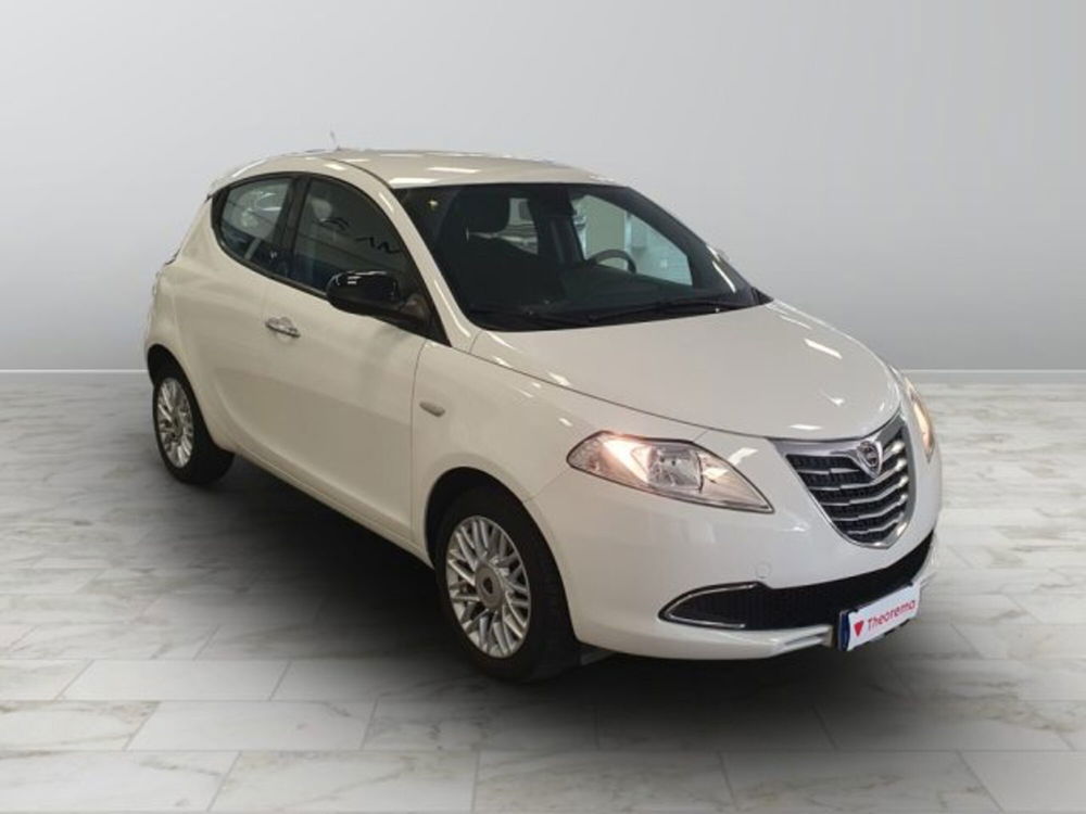 Lancia Ypsilon usata a Torino (6)