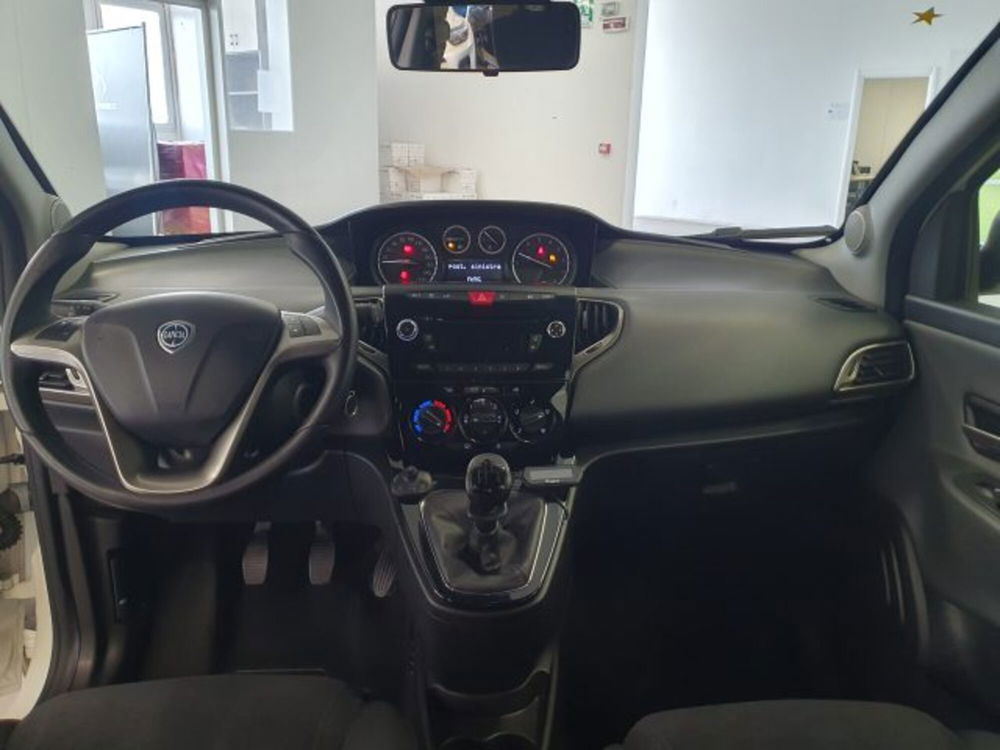 Lancia Ypsilon usata a Torino (11)