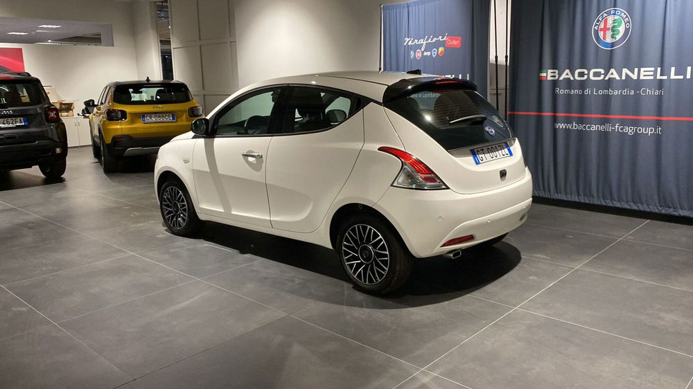 Lancia Ypsilon usata a Bergamo (2)