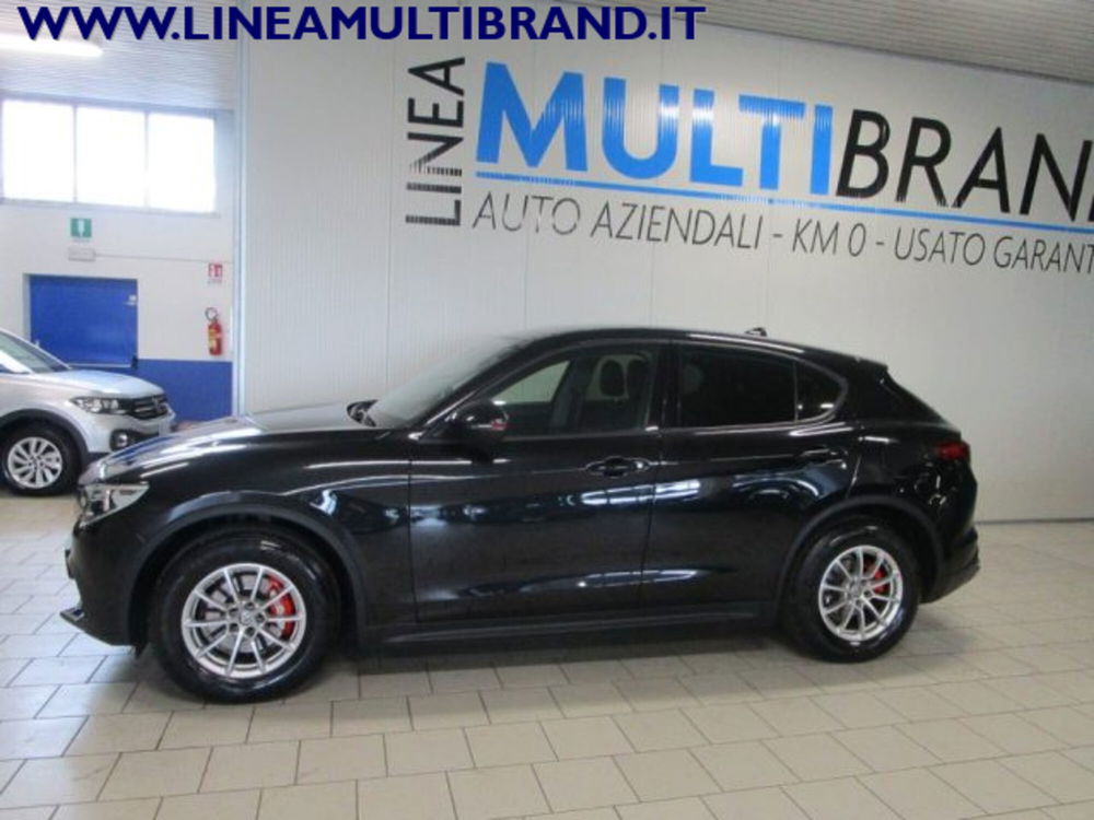 Alfa Romeo Stelvio usata a Piacenza (5)