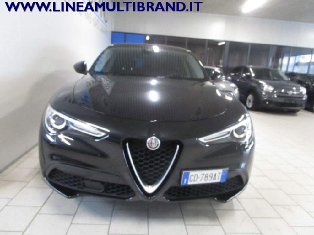 Alfa Romeo Stelvio usata a Piacenza (7)