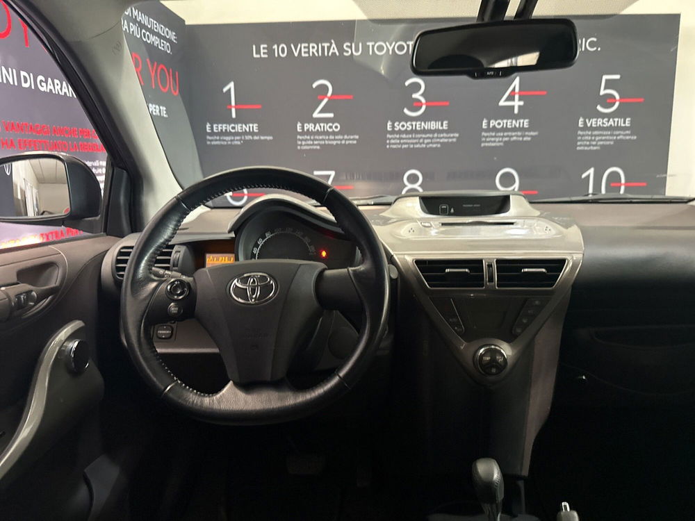 Toyota iQ usata a Viterbo (11)