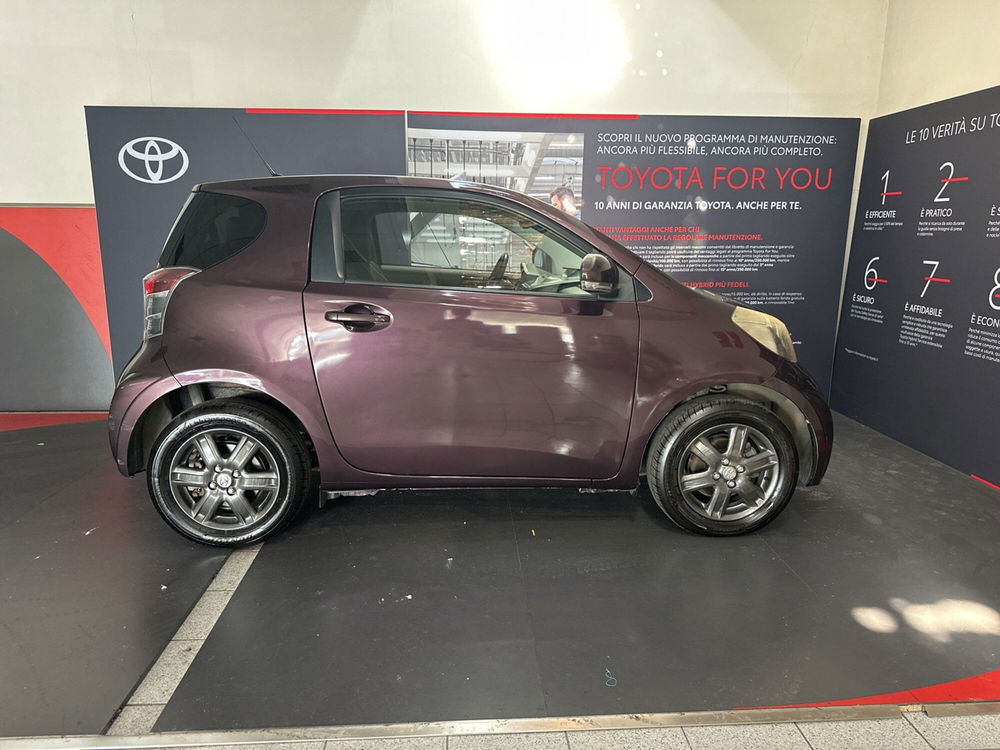 Toyota iQ usata a Viterbo (4)